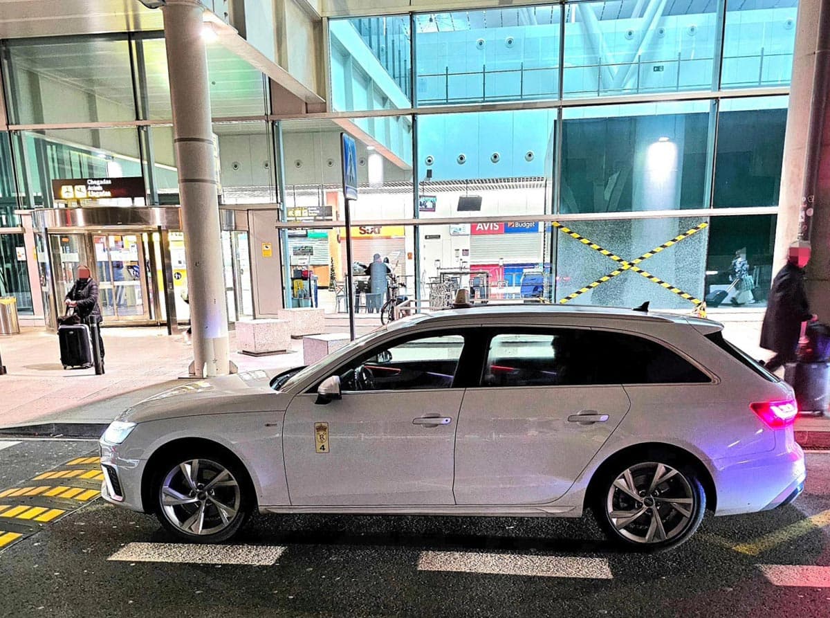 Recogida taxi en aeropuerto Vigo, Santiago, A Coruña, O Porto